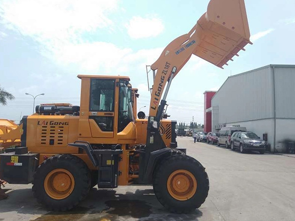 Xe máy xúc lật LaiGong ZL18T gầu 1m3