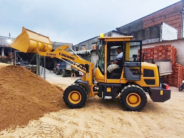 Xe máy xúc lật LuGong T916 gầu 0.7m3